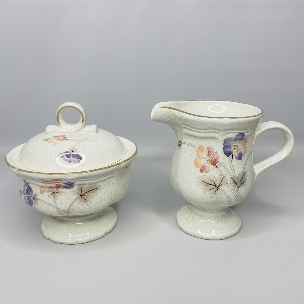 Mikasa sugar bowl and creamer‎ EB808
